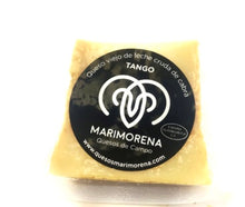 Cargar imagen en el visor de la galería, Queso Viejo Tango Leche cruda pasteurizada Curado Cuña 250 gr
